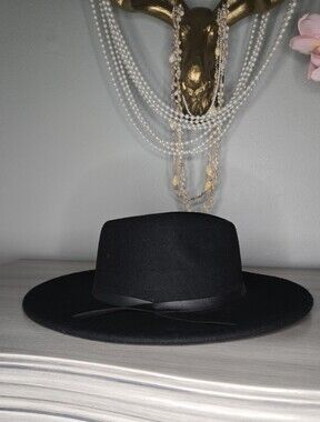 Universal Thread Black Wide-Brim Wool Hat